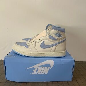 Air Jordan 1 High OG ‘Pale Ivory Psychic Blue’ Womens